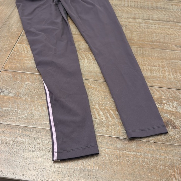 Revolve Movement Freestyle Rise Legging in Dark Purple
FREE PEOPLE - Picture 13 of 15